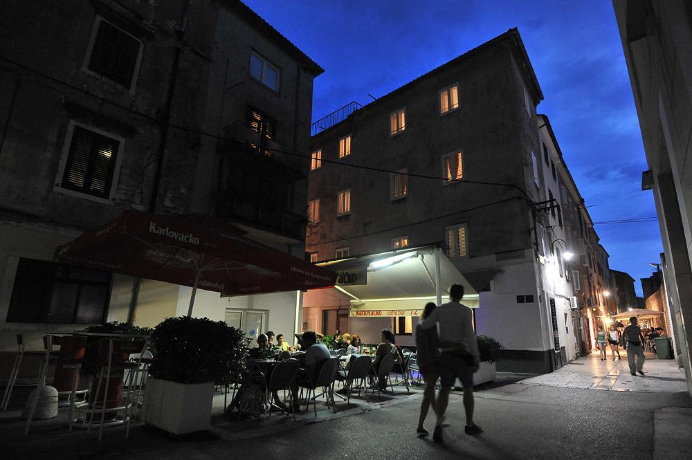 72号公寓酒店 扎达尔 外观 照片